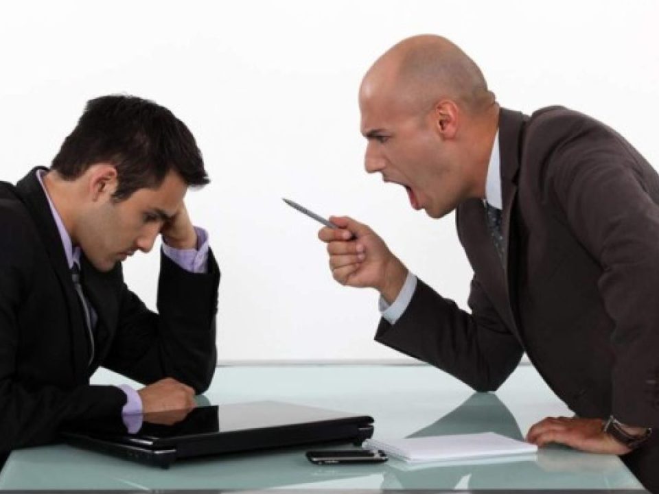 10 frases indirectas para lidiar con un mal jefe y mantener la cordialidad en el trabajo