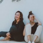 32 frases emotivas para demostrar a tu mejor amiga que es como una hermana