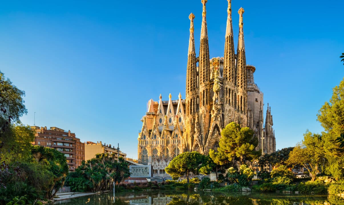 32 frases de gaudi la sabiduria arquitectonica del genio catalan