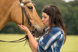 Descubre las mejores 34 frases charras de caballos: Un homenaje a la tradición equina