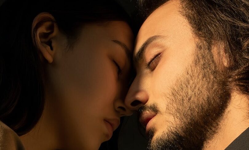50 frases eroticas de buenas noches enciende la pasion antes de dormir